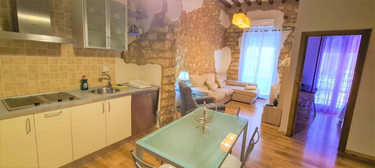 Lovely Centric Apartment لقنت المظهر الخارجي الصورة