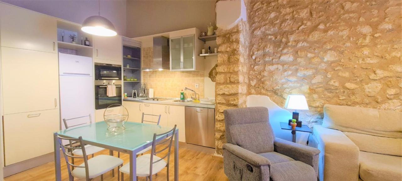 Lovely Centric Apartment لقنت المظهر الخارجي الصورة